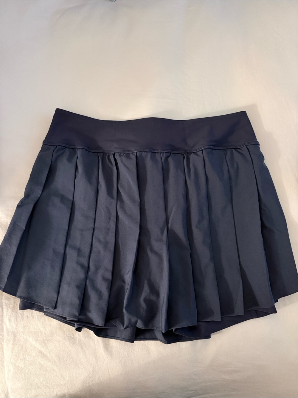 Old Navy StretchTech High Waisted Navy Pleated Performance Skort